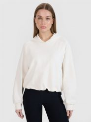 4F Bluza dresowa cropped nierozpinana z kapturem damska 4F x Anna Lewandowska - biała M. Białe bluzy damskie 4F, m, bez wzorów, z bawełny, eleganckie, bez ramiączek, z kapturem. Za 149.99 zł.