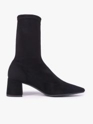 Czarne elastyczne botki nad kostkę. Czarne botki damskie Ryłko, bez wzorów, z tkaniny, eleganckie, bez obcasa, na obcasie, bez zapięcia. Za 429.99 zł.