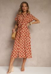 Pomarańczowa Koszulowa Sukienka z Wiskozy Ozdobiona Geometrycznym Motywem Ralomia. Brązowe sukienki damskie Renee, na co dzień, m, bez wzorów, z wiskozy, eleganckie, bez kołnierzyka, bez ramiączek, maxi, koszulowe. Za 54.99 zł.
