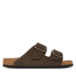 Klapki Birkenstock. Czarne klapki damskie Birkenstock, bez wzorów, bez obcasa, bez zapięcia. Za 399.99 zł.