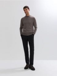 Sweter z wełny merino - brązowy. Brązowe swetry męskie Reserved, l, bez wzorów, z wełny, bez kołnierzyka, bez ramiączek. Za 199.99 zł.