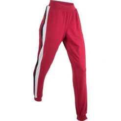 Spodnie dresowe, długie, Level 1 bonprix ciemnoczerwony. Czerwone spodnie dresowe damskie bonprix, bez wzorów, sportowe, długie, na fitness i siłownię, climacool (adidas). Za 37.99 zł.