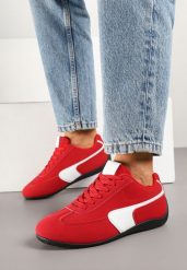 Czerwone Sneakersy w Stylu Kultowych Tenisówek Virritia. Czerwone obuwie sportowe damskie Born2be, z aplikacjami, z jeansu, bez zapięcia, tenisowe. Za 84.99 zł.