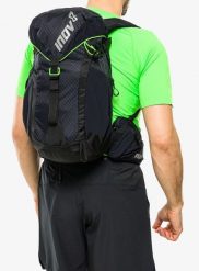 Plecak turystyczny Inov-8 VentureLite 25 - black/green. Czarne plecaki męskie Inov-8, bez wzorów, z materiału, sportowe. Za 419.49 zł.