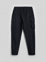 4F Spodnie casual cargo męskie - czarne M. Czarne spodnie materiałowe męskie 4F, bez wzorów, z materiału. Za 229.99 zł.