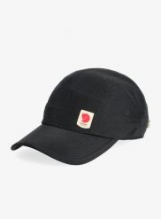 Czapka z daszkiem Fjallraven High Coast Wind Cap. Czarne czapki damskie Fjällräven, bez wzorów, z materiału, eleganckie. Za 180.29 zł.