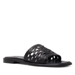 Klapki Simple. Czarne klapki damskie SIMPLE, bez wzorów, bez obcasa, bez zapięcia. Za 319.99 zł.