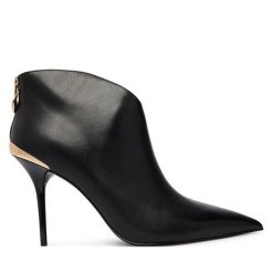 Botki LOVE MOSCHINO. Czarne botki damskie Love Moschino, bez wzorów, bez obcasa, na szpilce, bez zapięcia. Za 1,339.00 zł.