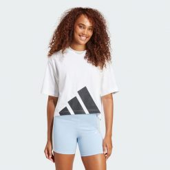 Koszulka Essentials Big Logo Boyfriend. Białe bluzki damskie Adidas, xl, bez wzorów, sportowe, bez kołnierzyka, bez ramiączek. Za 139.00 zł.
