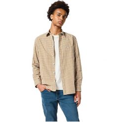 WRANGLER MĘSKA KOSZULA 1 PKT SHIRT DIJON 112358064 W5X2016819. Koszule męskie Wrangler, m, bez wzorów, bez kołnierzyka, bez ramiączek. Za 179.99 zł.