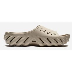 Klapki Crocs Echo Slide Elephant 208170-160 beżowy. Brązowe klapki damskie bez wzorów, bez zapięcia. Za 408.30 zł.