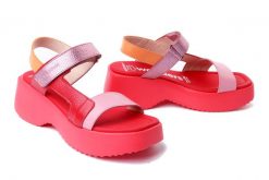 WONDERS D-9725 Talla rojo, sandały damskie. Czerwone sandały damskie Wonders, bez wzorów, bez obcasa, bez zapięcia. Za 431.92 zł.