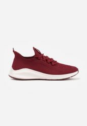 Bordowe Buty Sportowe Sneakersy na Tłoczonej Podeszwie Karill. Czerwone buty sportowe męskie Born2be, bez wzorów, bez zapięcia, trekkingowe. Za 64.99 zł.