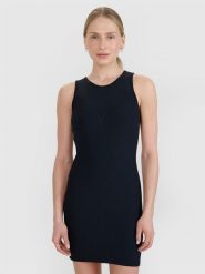 4F Sukienka mini z prążkowanej dzianiny damska - czarna XS. Czarne sukienki damskie 4F, na co dzień, uniwersalny, bez wzorów, z dzianiny, eleganckie, bez kołnierzyka, bez ramiączek, maxi, dopasowane. W wyprzedaży za 59.99 zł.