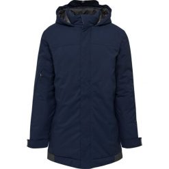 Parka dla kobiet Hummel North. Niebieskie parki damskie Hummel, na jesień, xs, bez wzorów, z materiału, moda ciążowa, z kapturem. Za 385.05 zł.
