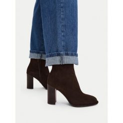 Botki GINO ROSSI. Brązowe botki damskie Gino Rossi, bez wzorów, bez obcasa, na słupku, bez zapięcia. Za 429.99 zł.