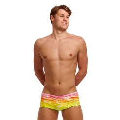 Kąpielówki męskie spodenki bokserki szybkoschnące na basen Funky Trunks. Czerwone kąpielówki męskie Funky Trunks, m, bez wzorów. Za 149.99 zł.