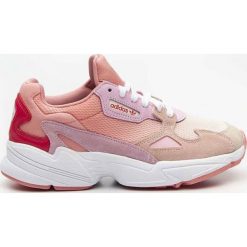 Sneakersy skórzane różowe Adidas Falcon W EF1964 - różowy. Czerwone obuwie sportowe damskie Adidas, bez wzorów, bez zapięcia. Za 399.99 zł.