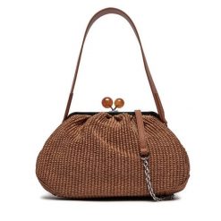 Torebka Weekend Max Mara. Brązowe torebki wizytowe damskie Weekend Max Mara, bez wzorów, bez dodatków. Za 1,649.00 zł.