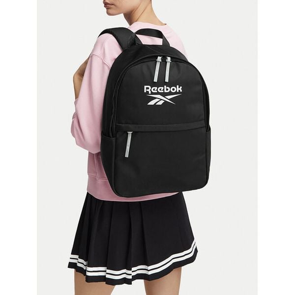 Plecak Reebok. Czarne plecaki męskie Reebok, bez wzorów, sportowe. Za 129.99 zł.