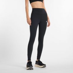 Legginsy damskie do biegania New Balance Sleek WP51237BK – czarne. Czarne legginsy damskie New Balance, bez wzorów, z lycry. Za 329.99 zł.