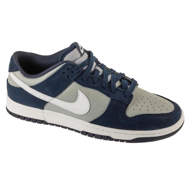 Buty sportowe Sneakersy męskie, Dunk Low Retro. Niebieskie buty sportowe męskie Nike, bez wzorów, bez zapięcia, trekkingowe. Za 519.99 zł.