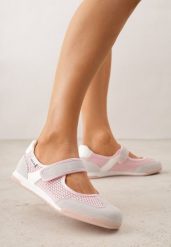 Różowe Tenisówki Typu Sneakeriny Ozdobione Napisem Emirinne. Czerwone balerinki damskie Renee, bez wzorów, bez zapięcia, tenisowe. Za 84.99 zł.