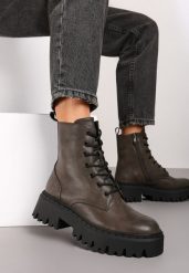 Szare Sznurowane Botki na Platformie w Stylu Workerów Sairene. Szare botki damskie Renee, bez wzorów, z jeansu, eleganckie, z okrągłym noskiem, bez obcasa, na platformie, bez zapięcia. Za 149.99 zł.