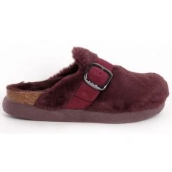 Klapki turystyczne damskie Scholl Ivy Big Buckle. Czerwone klapki damskie Scholl, bez wzorów, z materiału, eleganckie, bez obcasa, bez zapięcia. Za 310.24 zł.