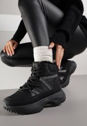 Czarne Śniegowce na Grubej Podeszwie z Geometrycznym Wzorem Alwedea. Czarne śniegowce damskie Born2be, z jeansu, bez zapięcia. Za 119.99 zł.