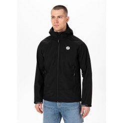 Kurtka męska Pitbull z kapturem Softshell Rockfish II. Czarne kurtki męskie PITBULL, m, bez wzorów, z softshellu, z kapturem. W wyprzedaży za 159.00 zł.