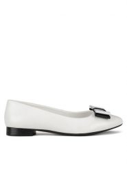 Lasocki Baleriny RST-KOLETTA-41 Biały. Białe balerinki damskie Lasocki, bez wzorów, ze skóry, bez obcasa, bez zapięcia. Za 169.99 zł.