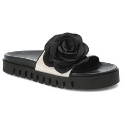 Beżowe Klapki Chebello Eleganckie Obuwie Damskie Z Kwiatem. Brązowe klapki damskie CheBello, na lato, z aplikacjami, eleganckie, bez obcasa, bez zapięcia. Za 429.00 zł.