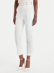 Elisabetta Franchi Spodnie materiałowe PA-132-61E2-V350 Biały Regular Fit. Białe spodnie materiałowe damskie Elisabetta Franchi, bez wzorów, z materiału. Za 1,489.00 zł.