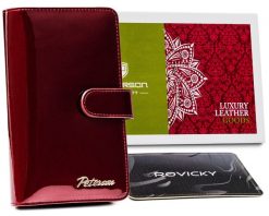 Lakierowany portfel skórzany Peterson czerwony PTN BC-603-RED. Czerwone portfele damskie Peterson, z lakierowanej skóry. Za 127.99 zł.