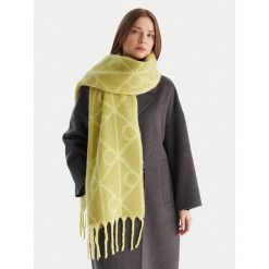 Szalik Calvin Klein. Zielone szaliki damskie Calvin Klein, bez wzorów. Za 429.99 zł.