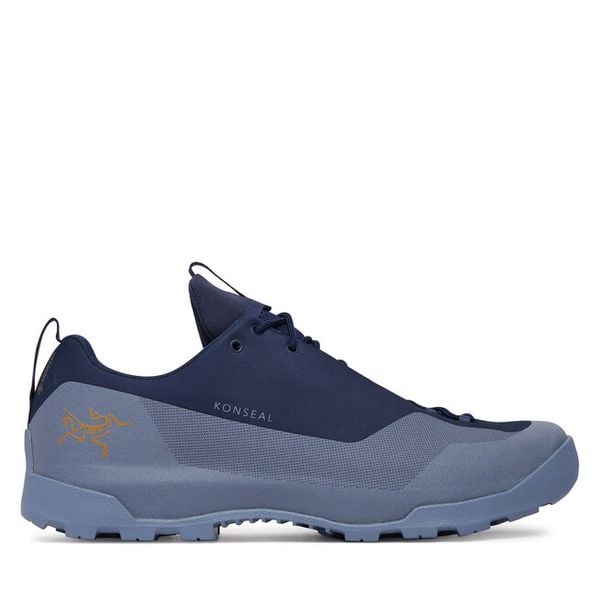 Trekkingi Arc'teryx. Niebieskie trekkingi męskie Arc'teryx, bez zapięcia. Za 1,049.00 zł.