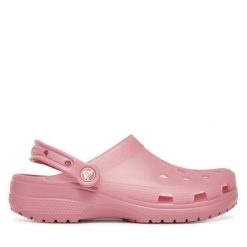 Klapki Crocs. Czerwone klapki damskie Crocs, bez wzorów, bez obcasa, bez zapięcia. Za 159.99 zł.