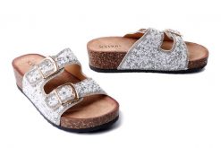 SCAVIOLA L-47 WHITE, klapki damskie. Szare klapki damskie Sca'viola, na lato, bez wzorów, bez obcasa, bez zapięcia. Za 179.90 zł.