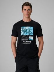 4F T-shirt regular z nadrukiem męski - czarny S. Czarne t-shirty męskie 4F, m, bez wzorów, z bawełny, bez kołnierzyka, bez ramiączek. Za 79.99 zł.
