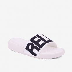 Klapki damskie Coqui. Białe klapki damskie Coqui, bez wzorów, sportowe, bez obcasa, bez zapięcia. Za 139.99 zł.