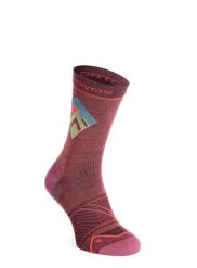 Skarpety trekkingowe damskie Ortovox Alpine Light Comp Mid Socks. Czerwone skarpetki damskie ORTOVOX, bez wzorów, z materiału. Za 119.99 zł.