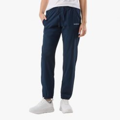 Spodnie treningowe trening damska Swedemount Womens Training Pants. Niebieskie spodnie dresowe damskie SWEDEMOUNT, bez wzorów, sportowe. W wyprzedaży za 179.99 zł.