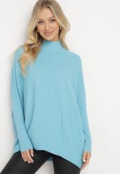 Jasnoniebieski Sweter Typu Nietoperz z Półgolfem Lekko Asymetryczny Vitiella. Niebieskie swetry nierozpinane damskie Born2be, xl, bez wzorów, z jeansu, eleganckie, z asymetrycznym kołnierzem, bez ramiączek. Za 89.99 zł.