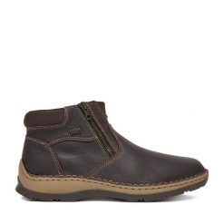 Botki Rieker. Brązowe botki męskie Rieker, bez wzorów, bez obcasa, bez zapięcia. Za 369.99 zł.