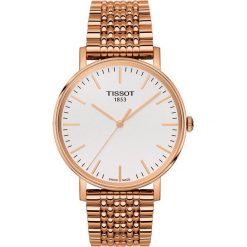 PROMOCJA ZEGAREK TISSOT Everytime T109.410.33.031.00. Białe zegarki męskie TISSOT, bez wzorów, ze stali. W wyprzedaży za 1,188.00 zł.