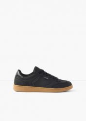 Sneakersy Fila w stylu retro. Czarne obuwie sportowe damskie bonprix, bez wzorów, bez zapięcia. Za 169.99 zł.