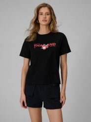 4F T-shirt loose z nadrukiem damski - czarny M. Czarne t-shirty damskie 4F, m, bez wzorów, z bawełny, bez kołnierzyka, bez ramiączek. Za 69.99 zł.
