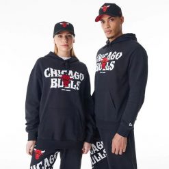 Bluza z kapturem Chicago Bulls NBA Graphic. Białe bluzy damskie New Era, m, bez wzorów, z bawełny, bez ramiączek, z kapturem. Za 313.50 zł.