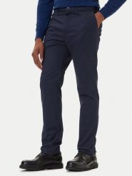 Calvin Klein Chinosy LV04LD613G Granatowy Slim Fit. Niebieskie eleganckie spodnie męskie Calvin Klein, bez wzorów, z bawełny. Za 369.99 zł.